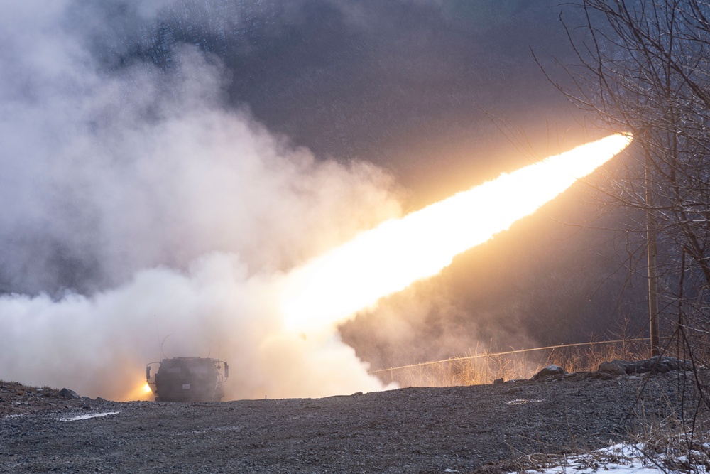 Marines with 12 MLR execute HIMARS live-fire in the Republic of Korea