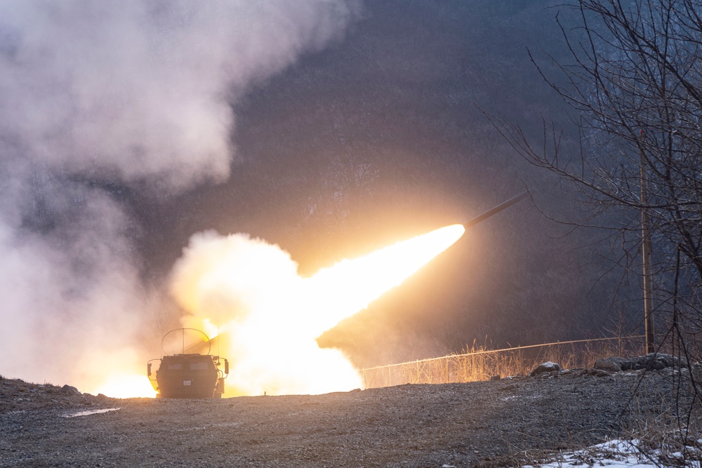 Marines with 12 MLR execute HIMARS live-fire in the Republic of Korea