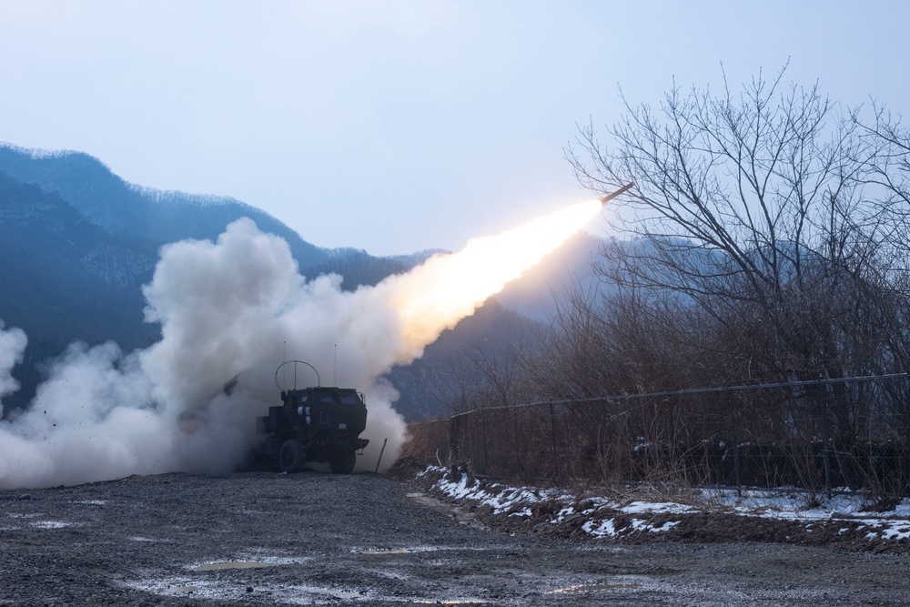 Marines with 12 MLR execute HIMARS live-fire in the Republic of Korea