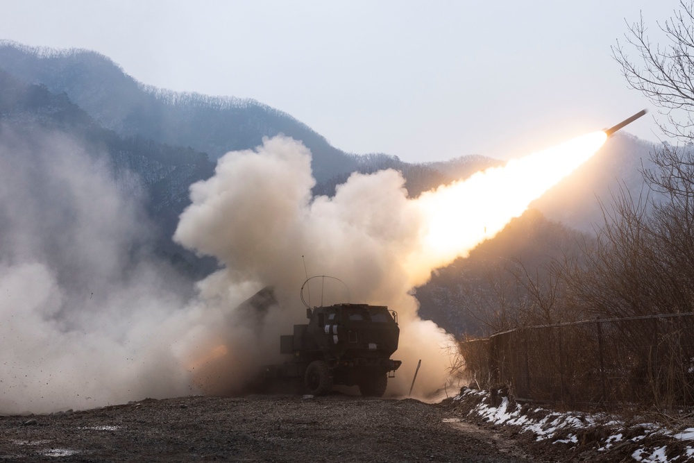 Marines with 12 MLR execute HIMARS live-fire in the Republic of Korea