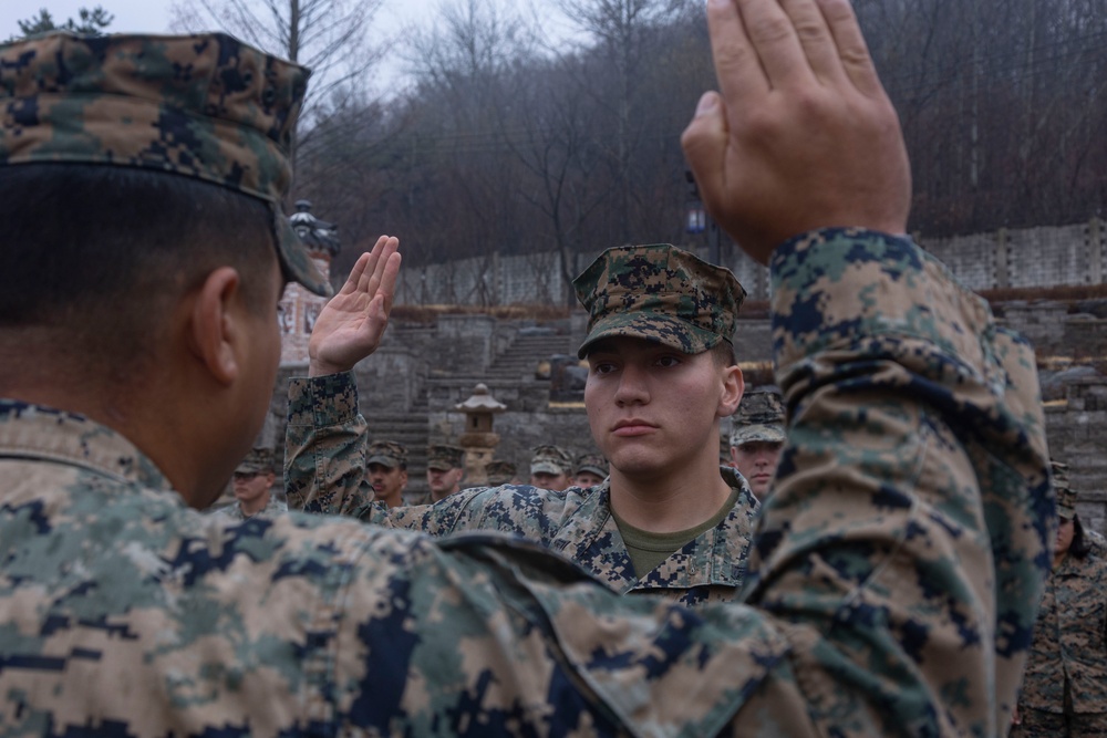 Warrior Shield: Marines with 12 MLR Reenlist during Warrior Shield