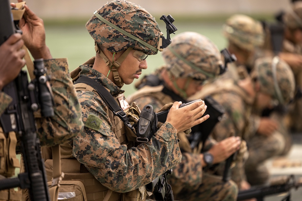 DVIDS - Images - MWSS-172 engages targets during field training ...