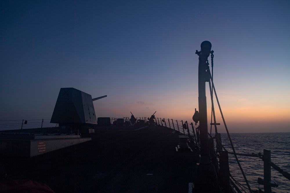 USS Mason Conducts Routine Operations in the Red Sea