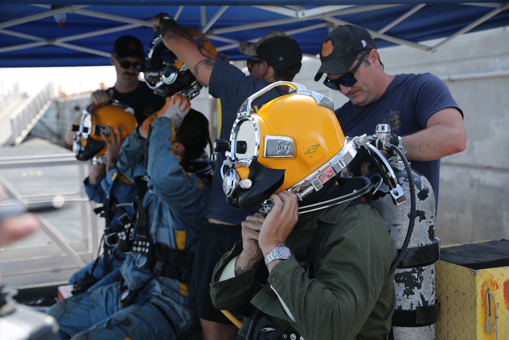 NAVCENT Task Force 56 Conducts Salvage Diving Operation Training on NSA Bahrain