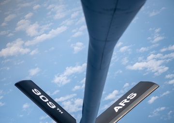 Team Kadena Showcases Overwhelming Air Power in Unique Display