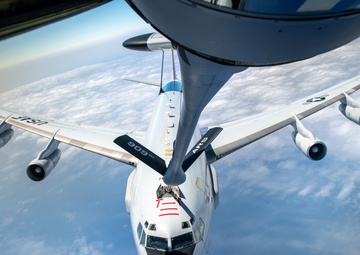 Team Kadena Showcases Overwhelming Air Power in Unique Display