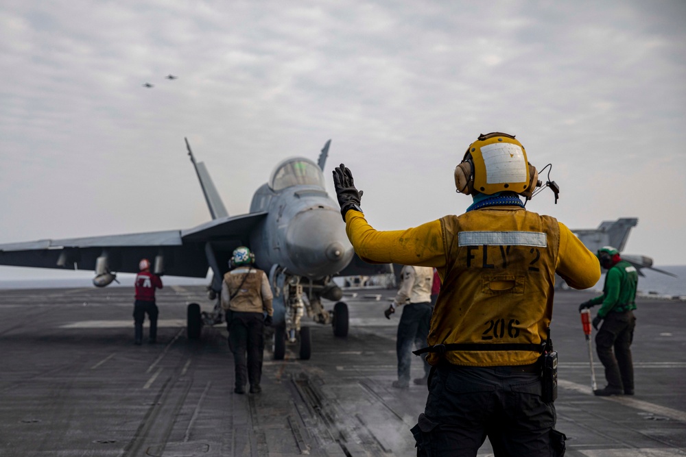 USS Dwight D. Eisenhower Conducts Flight Operations in the Red Sea