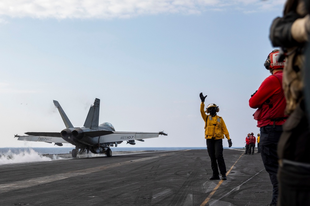 USS Dwight D. Eisenhower Conducts Flight Operations in the Red Sea