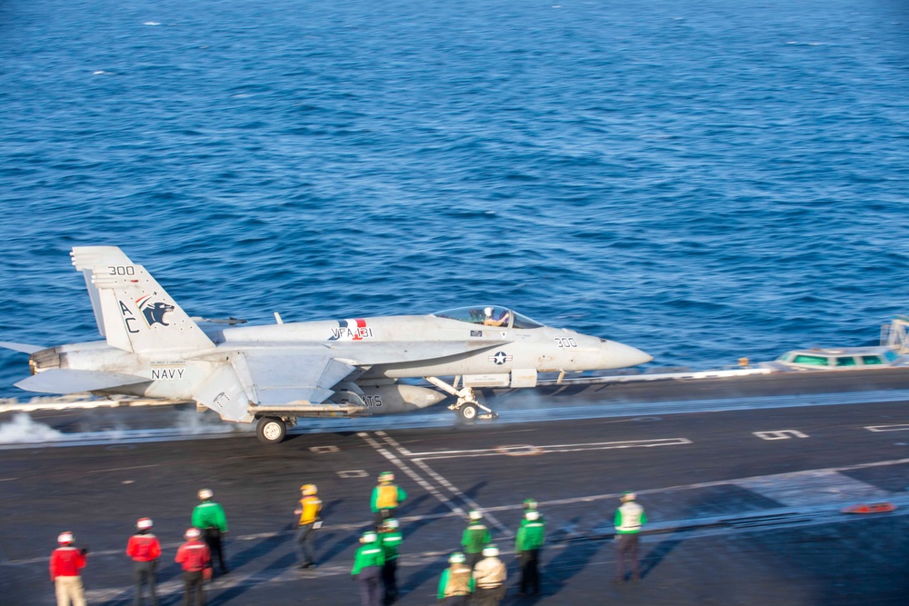 USS Dwight D. Eisenhower Conducts Flight Operations in the Red Sea