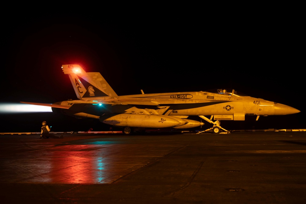 USS Dwight D. Eisenhower Conducts Flight Operations in the Red Sea