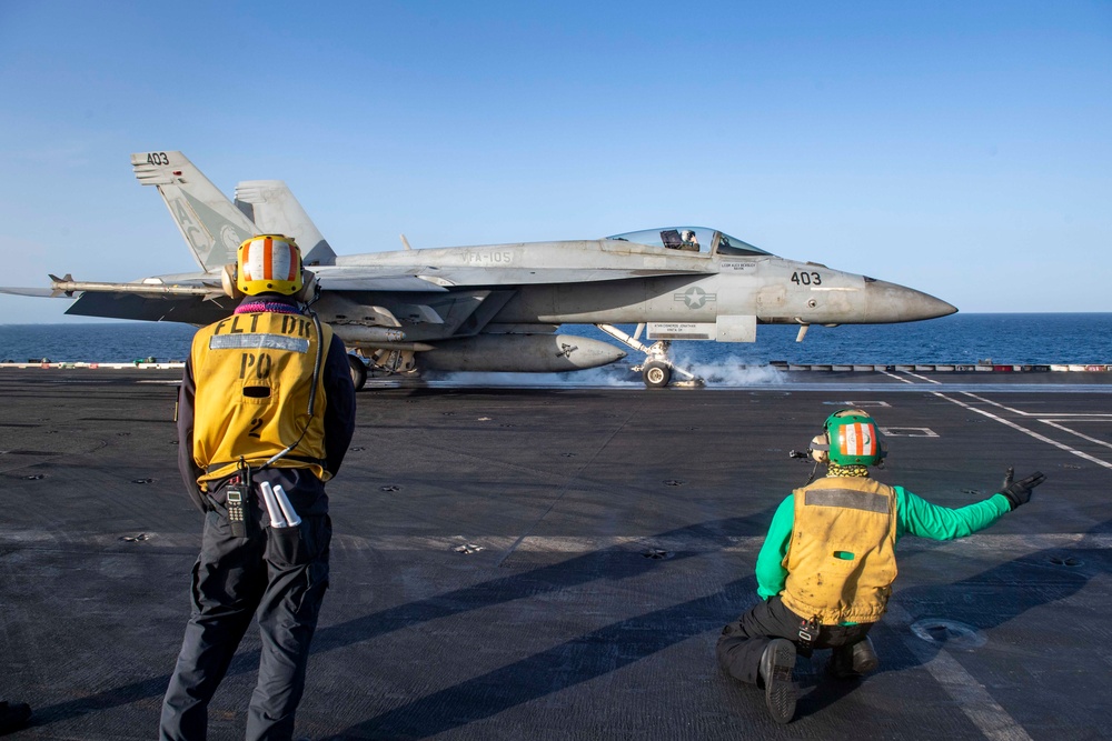 IKE Conducts Flight Operations in 5th Fleet Area of Operations