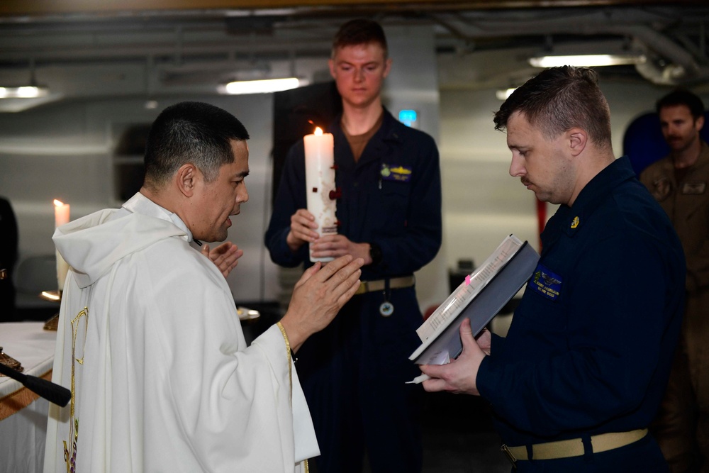 USS Dwight D. Eisenhower (CVN 69) Holds an Easter Vigil in the Red Sea