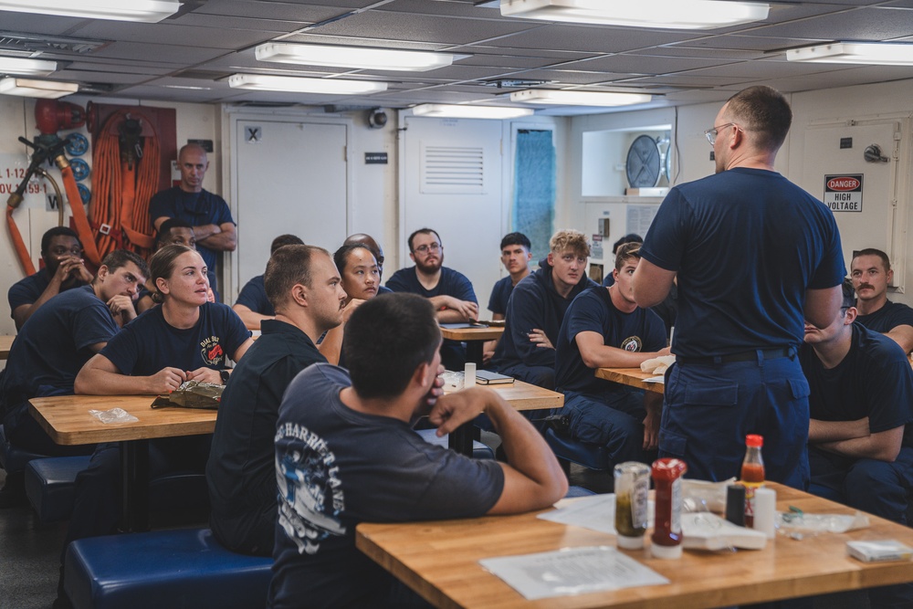 U.S. Coast Guard Cutter Harriet Lane gives medical training underway in Coral Sea