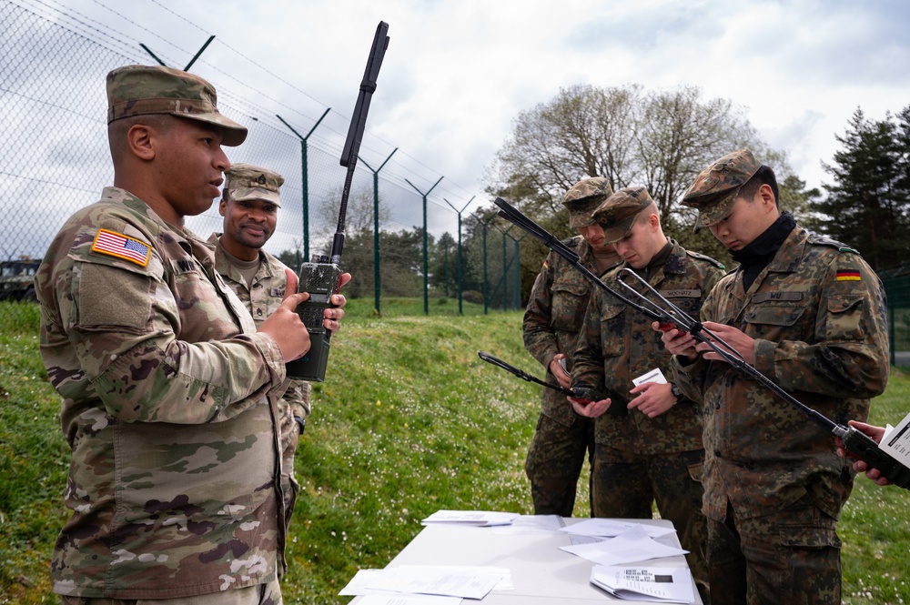 Instruction on U.S. Army Radio Systems