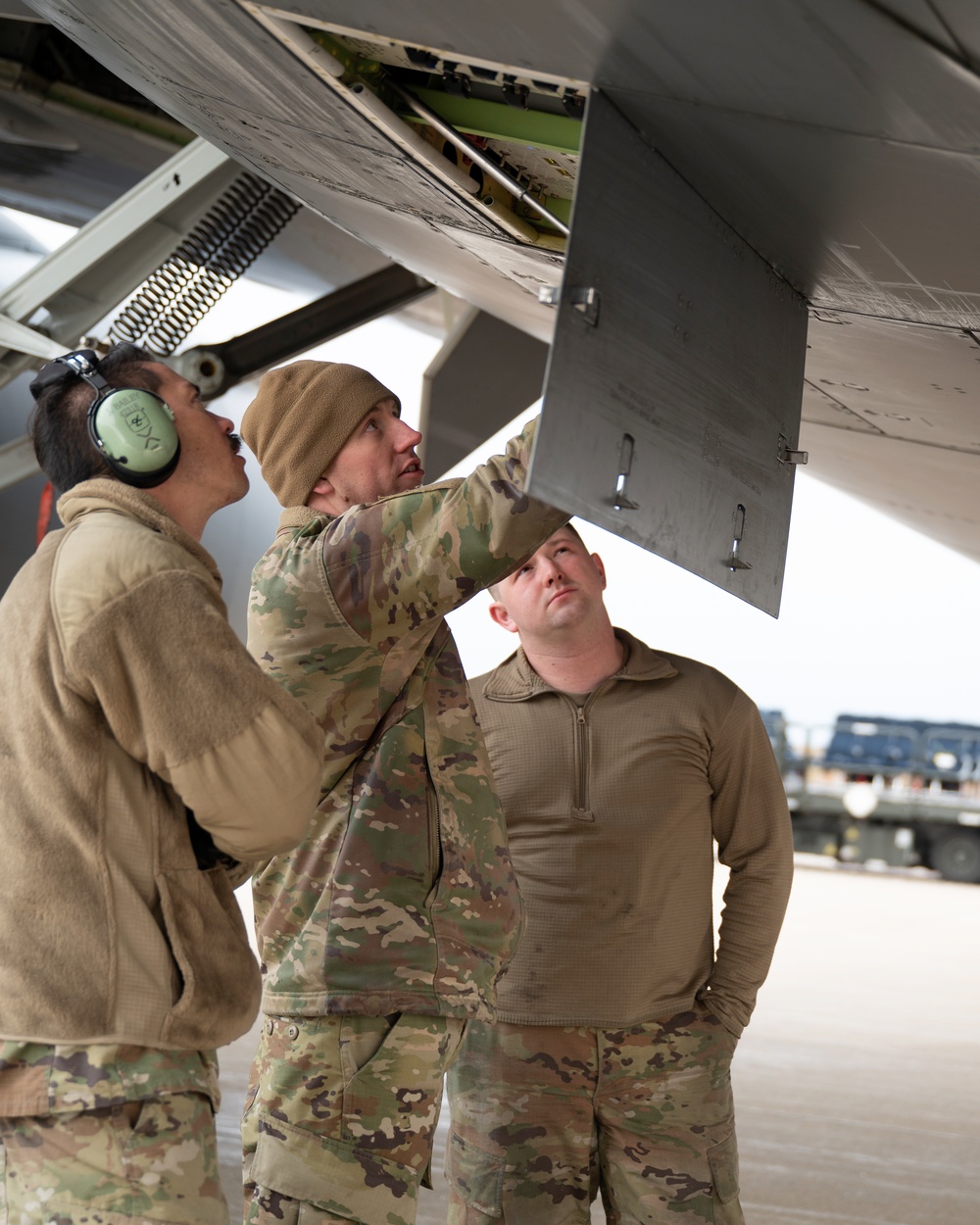 Utah and New Hampshire Airmen Conduct Familiarization Training