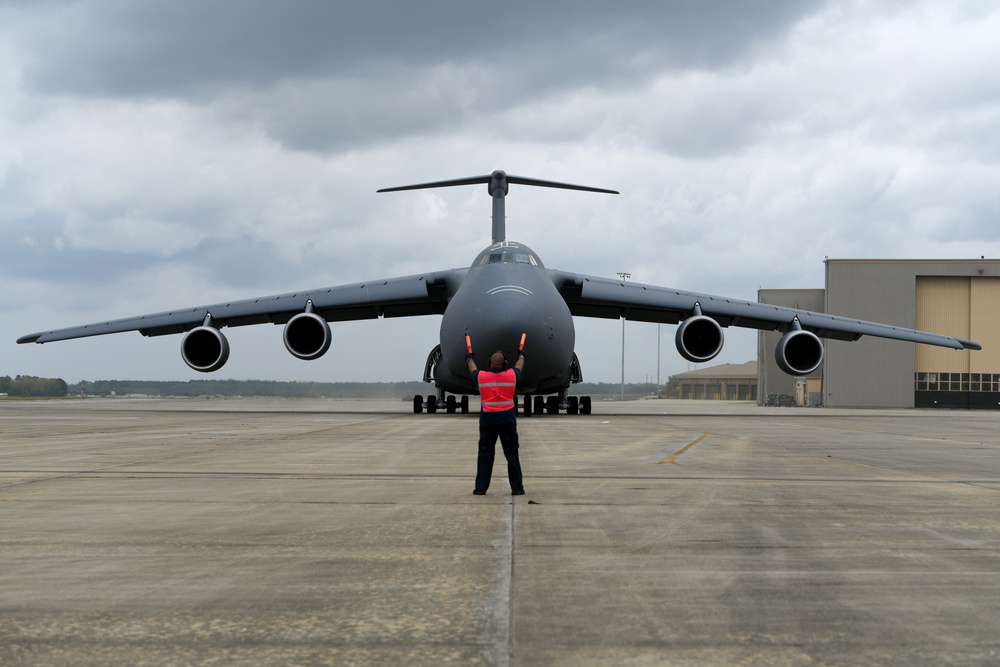 U.S. Army, Air Force team up to load helicopters at Shaw