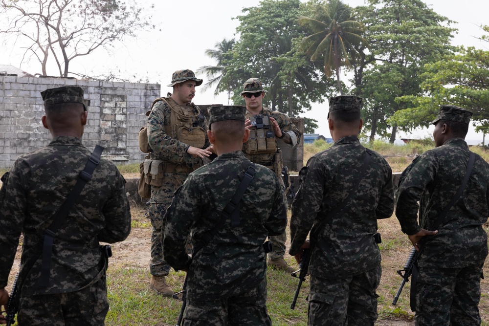 Golf Company, 2nd Battalion, 25th Marines, Arrives in Honduras