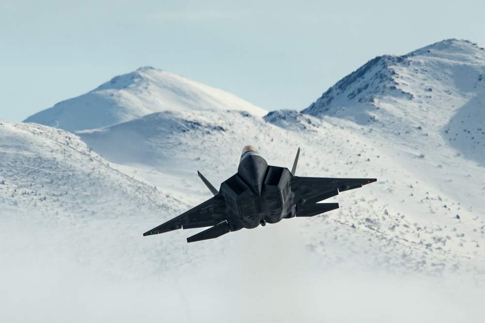 F-22 Raptors depart JBER for Agile Reaper 24-1