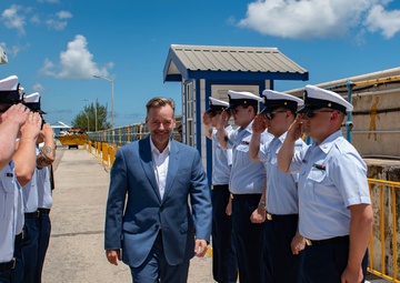 US Ambassador to Barbados and the Organization of Eastern Caribbean States visits crew of US Coast Guard Cutter James during port of call