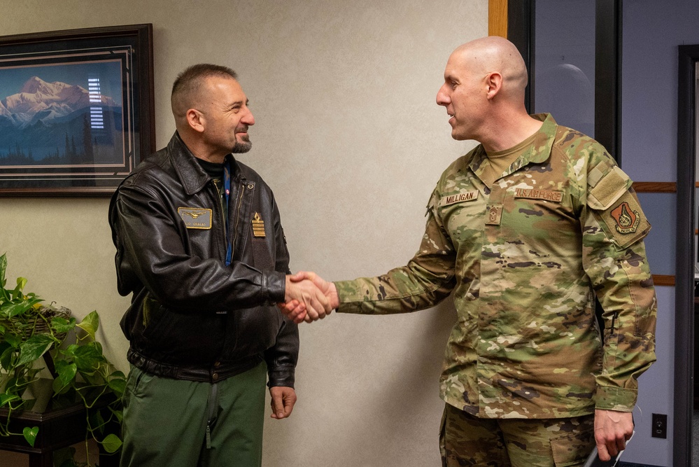 Italian Air Force Detachment Exchanges Gifts with Eielson AFB
