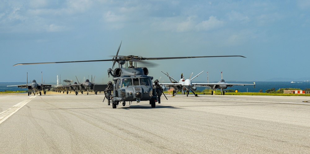 Team Kadena showcases overwhelming air power in unique display