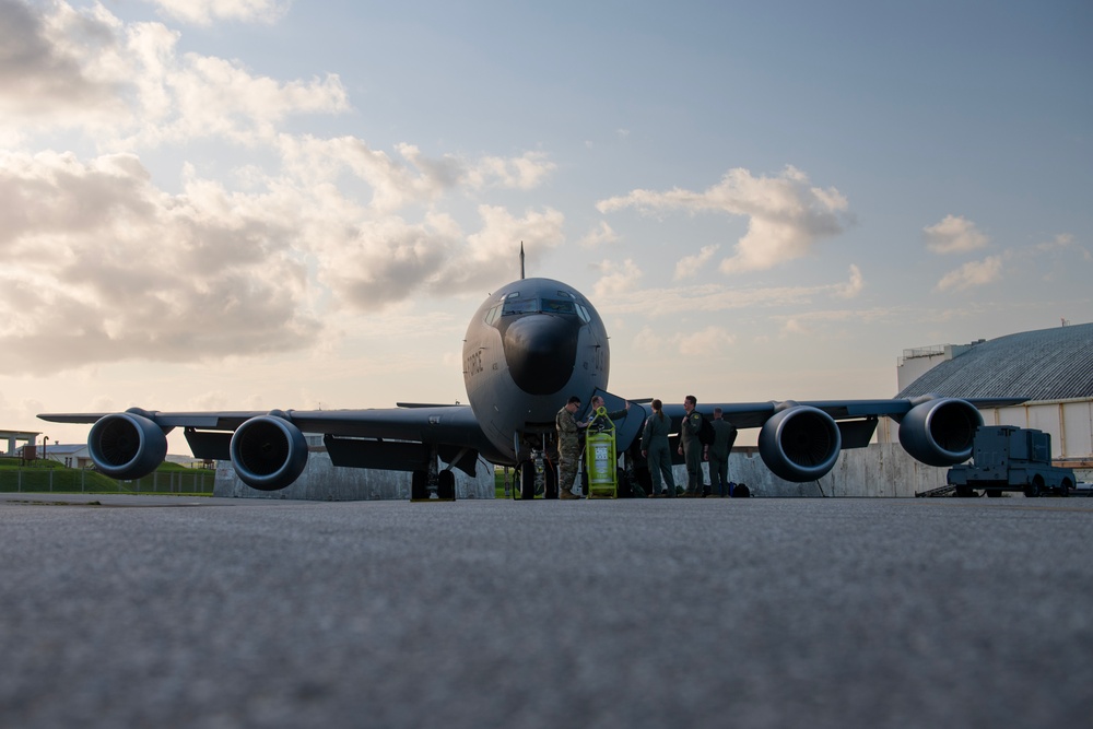 Large flying exercise over the Pacific