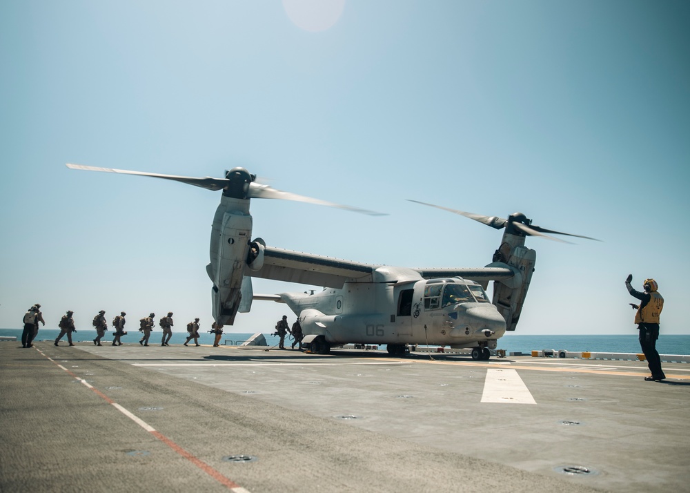 BLT 1/5 Departs USS Boxer for MV-22B Raid