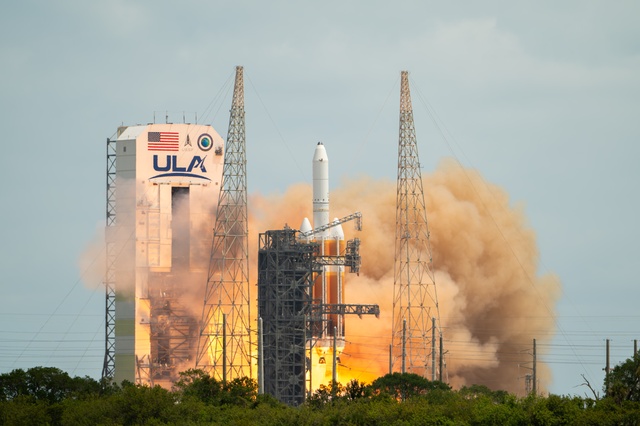 Delta IV NROL-70 Launch