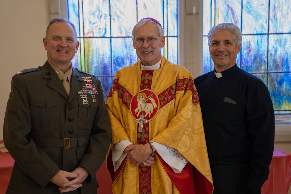 Bishop Richard Spencer visits MCAS Beaufort chapel