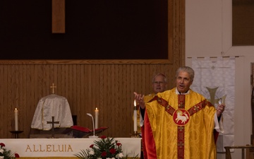 Bishop Richard Spencer visits MCAS Beaufort chapel
