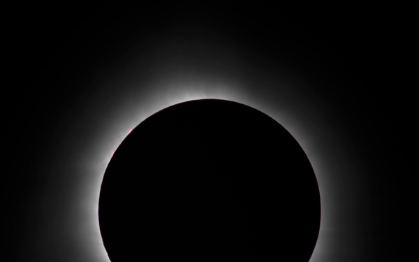 Darkness in the daytime: Wright-Patt witnesses total eclipse