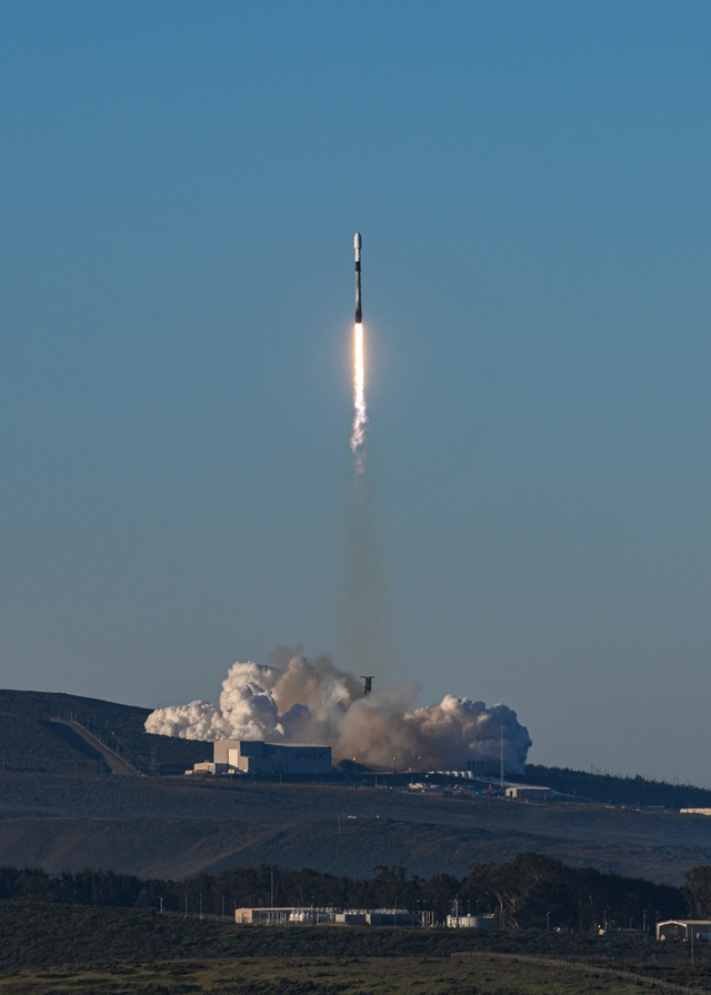 USSF-62 Mission Launches From Vandenberg
