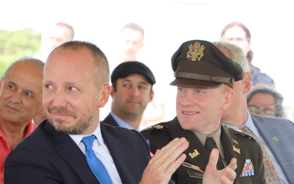 Col Young celebrates Montauk Lighthouse construction