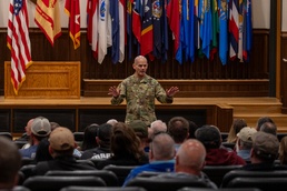 IMCOM commanding general makes first visit to Fort Leonard Wood