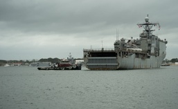 USS Gunston Hall Returns to Homeport