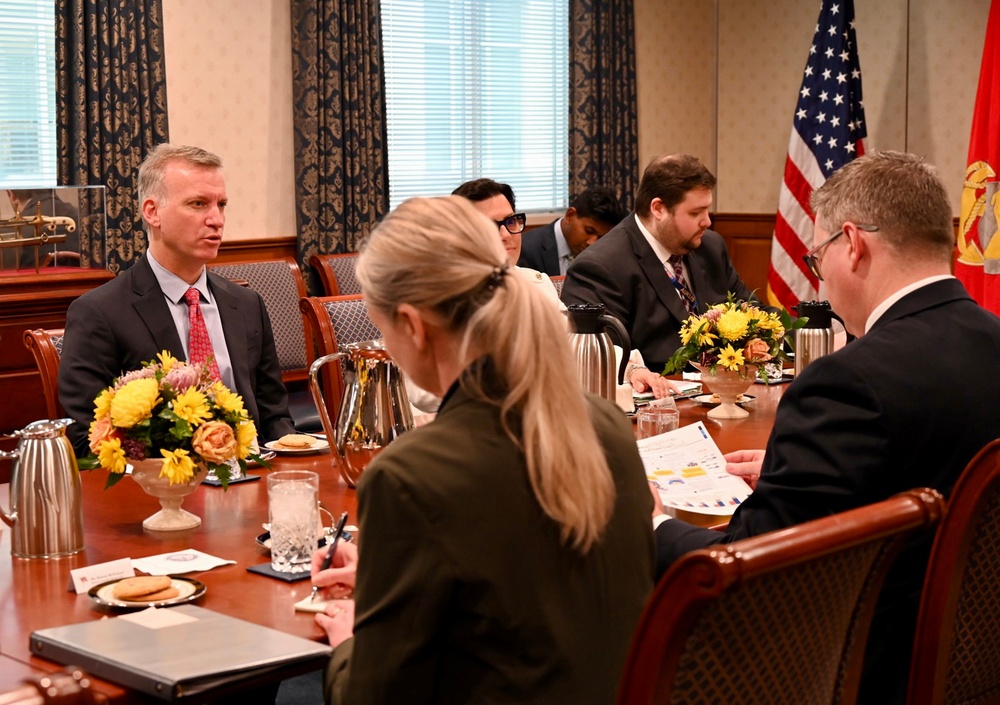 Under Secretary of the Navy Erik Raven meets with Australia’s Minister for Defence Industry