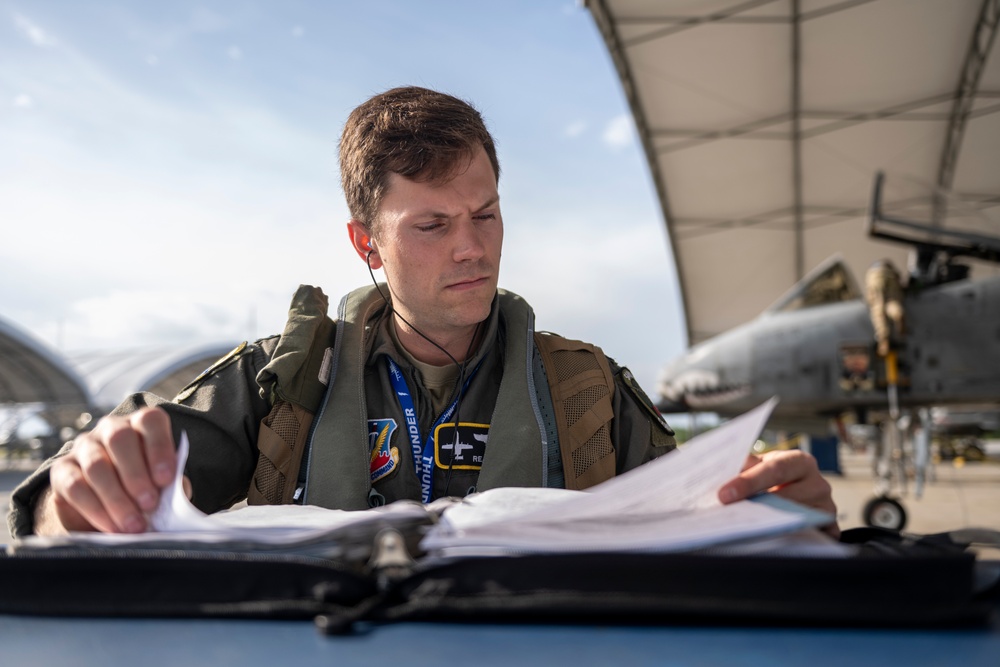 Moody A-10s depart for RT 24-1