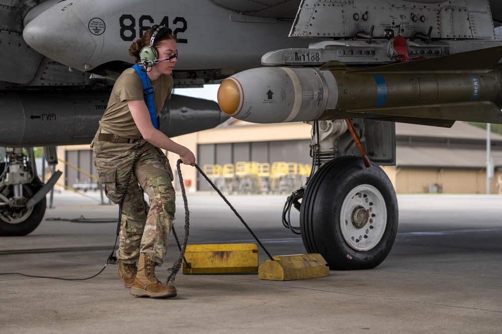 Moody A-10s depart for RT 24-1