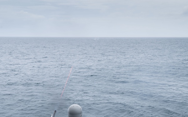 Gunner’s Mates fire MK-38 25mm gun.