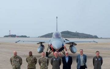 Kunsan welcomes former leaders for second annual WoLF
