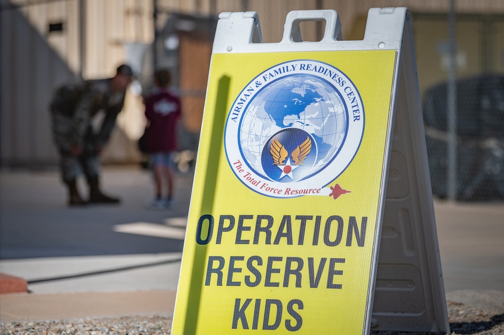 944th FW Operation Reserve Kids: ‘It’s a Family Fight’