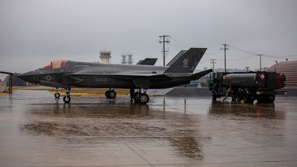 VMFA-121 paves the way: F-35B’s fly into South Korean air base