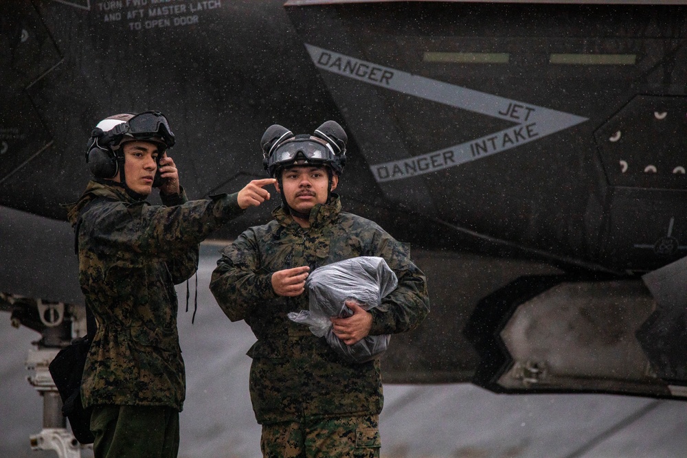 VMFA-121 paves the way: F-35B’s fly into South Korean air base