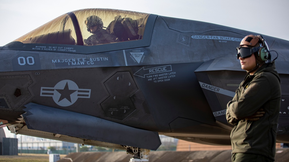 DVIDS - Images - VMFA-121 paves the way: F-35B’s fly into South Korean ...