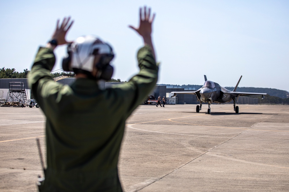 The Green Knights complete a third cross-country flight to South Korean air base