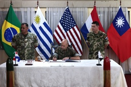 Infantería de Marina de Armada Paraguay hosts U.S. Marines for planning conference