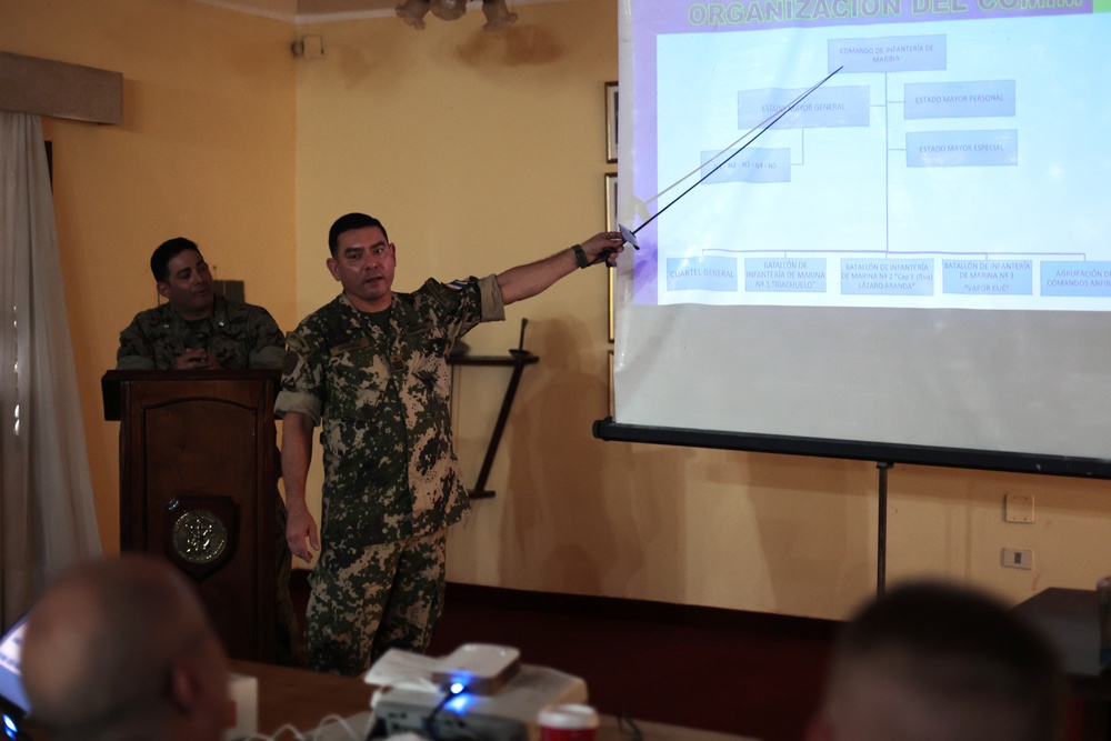 Infantería de Marina de Armada Paraguay hosts U.S. Marines for planning conference