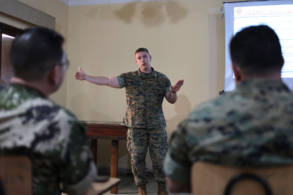 Infantería de Marina de Armada Paraguay hosts U.S. Marines for planning conference