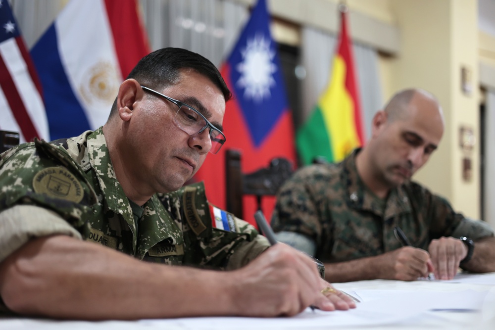 Infantería de Marina de Armada Paraguay hosts U.S. Marines for planning conference