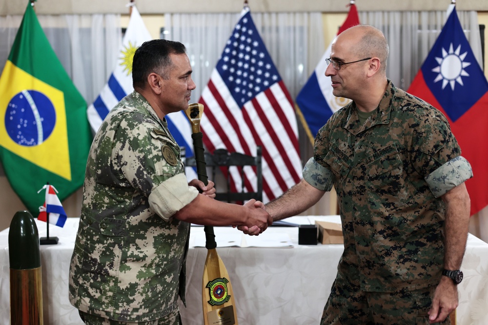 Infantería de Marina de Armada Paraguay hosts U.S. Marines for planning conference